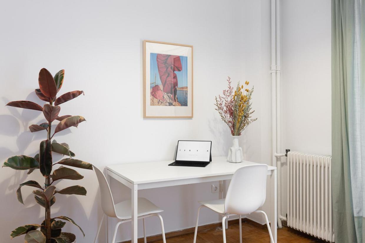 אתונה Comfort Aparment In Exarcheia מראה חיצוני תמונה
